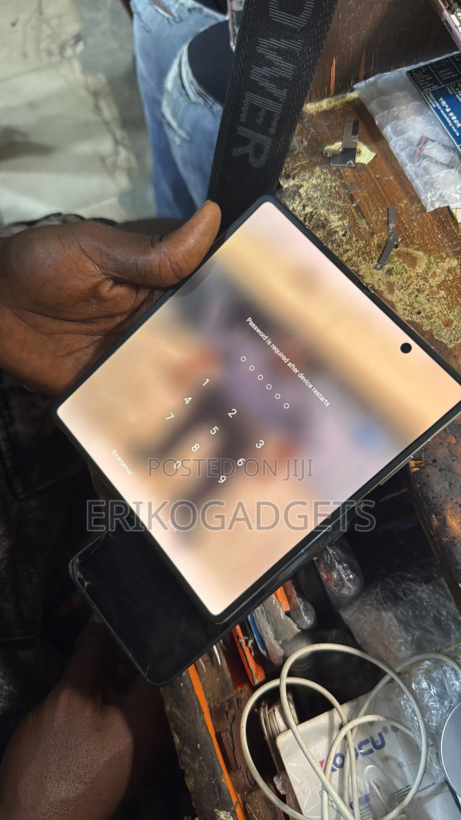 Tecno v Fold 2 Screen