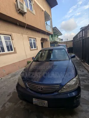 Toyota Camry LE 4dr Sedan (2.4L 4cyl 5A) 2005 Blue