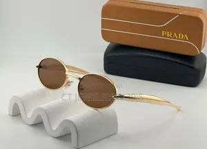 Luxury Prada for the Fashionable Prada Sunglass