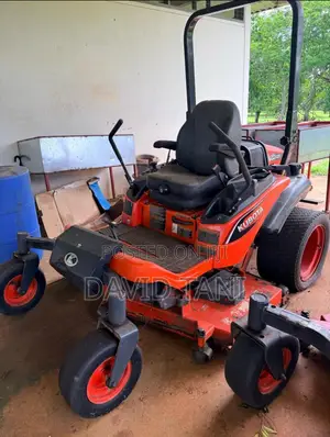 Kubota ZD1211R-60R Commercial Diesel Lawn Mower