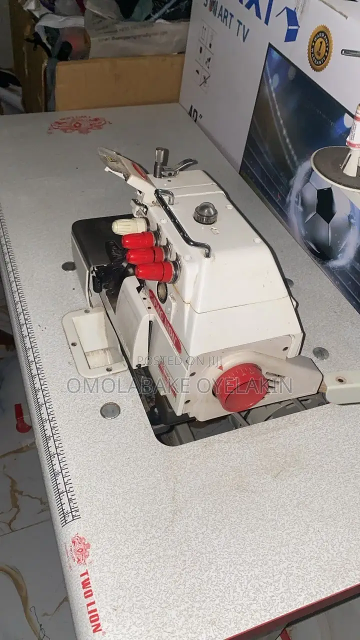 Two Lion Industrial 4-Thread Overlock/Weaving Machine – Complete Set