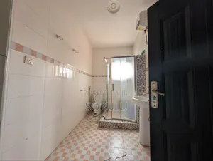 5bdrm Duplex in Victory Estate for rent