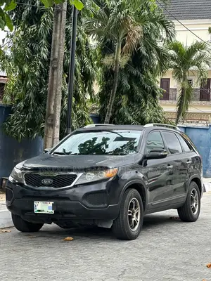 Kia Sorento 2011 Black