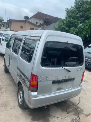 Suzuki APV Minibus 2005 Silver