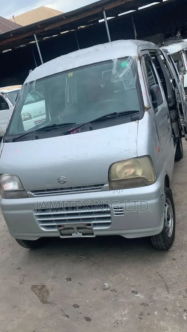 Suzuki APV Minibus 2005 Silver