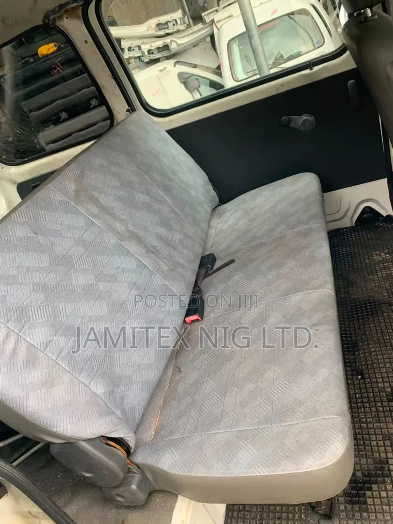 Suzuki APV Minibus 2005 Silver