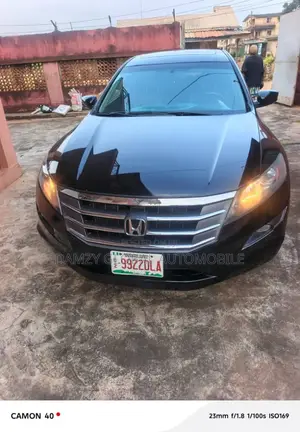 Honda Crosstour 2010 Black