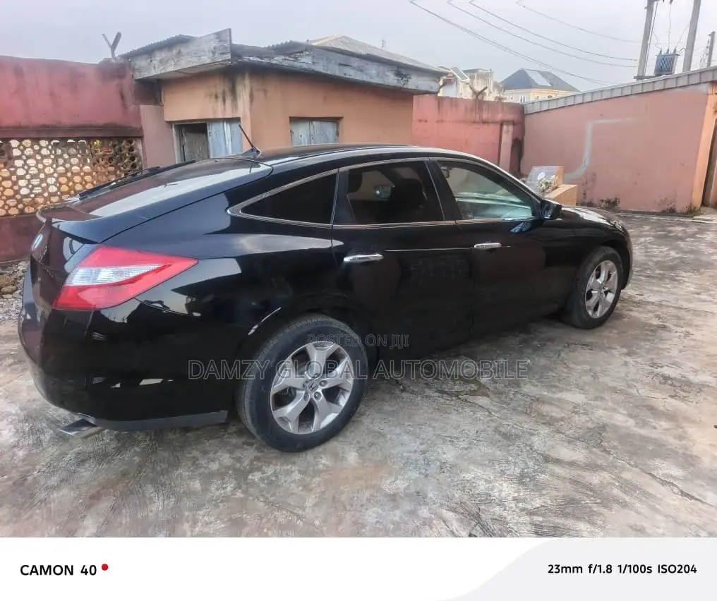 Honda Crosstour 2010 Black