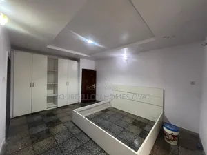 3bdrm Apartment in Ikoyi Lagos, Gerard Road for rent
