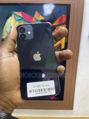Apple iPhone 12 64 GB Black