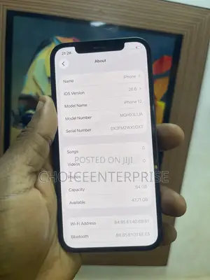 Apple iPhone 12 64 GB Black