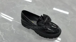 Olivia Fan Female Loafers