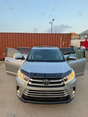 Toyota Highlander XLE 2019