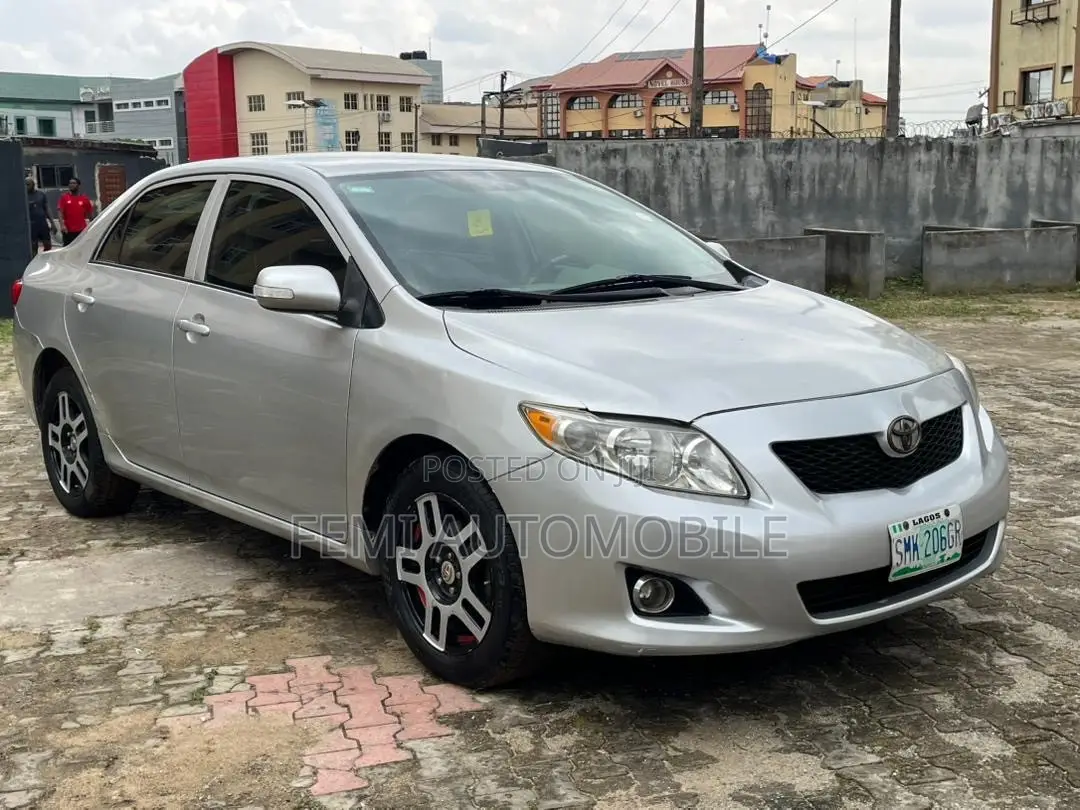 Toyota Corolla 2009 Silver