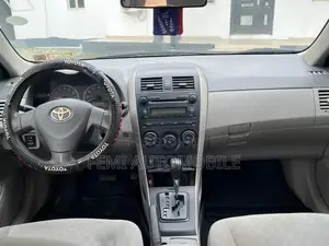 Toyota Corolla 2009 Silver