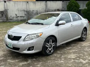 Toyota Corolla 2009 Silver