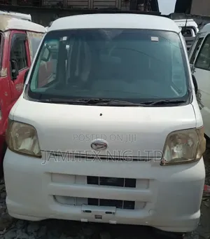 Suzuki Every 2009 White