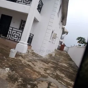5bdrm Duplex in Enugu for rent