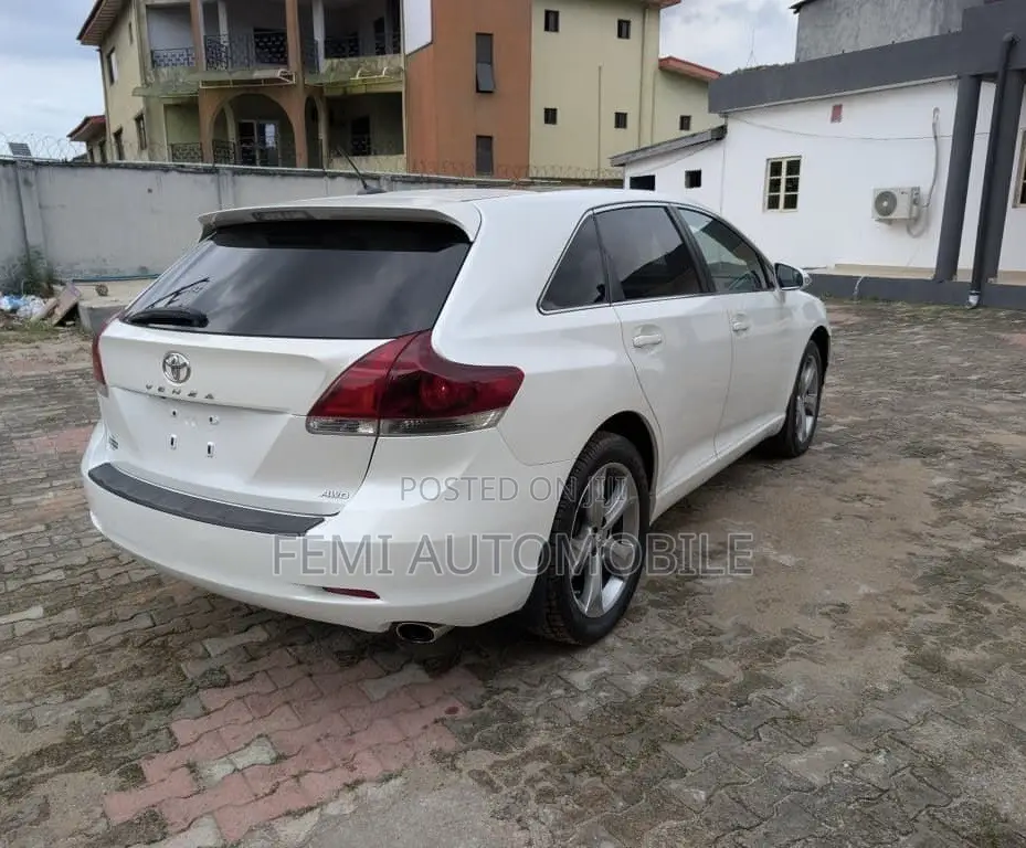Toyota Venza 2013 White