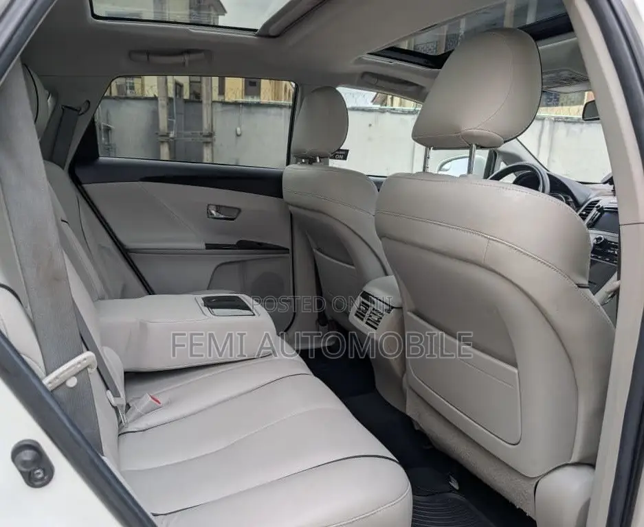 Toyota Venza 2013 White