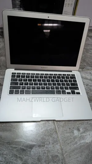 Laptop Apple MacBook Air 2015 8GB Intel Core i5 SSD 128GB