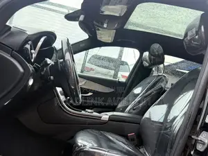 Mercedes-Benz GLC-Class 2019 Black