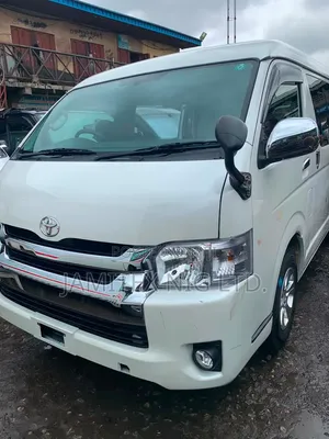 Toyota HiAce 2010