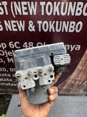 Toyota Highlander 2011–2013 Original ABS Module Pump