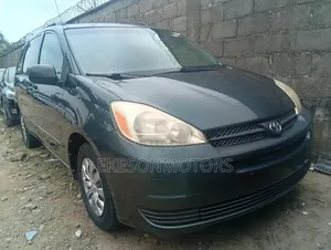 Toyota Sienna LE AWD 2005 Green