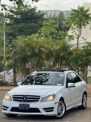 Mercedes-Benz C300 Luxury 4Matic Sedan AWD (3.5L 6cyl 7A) 2014 White
