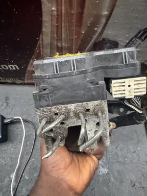 Toyota Highlander 2004–2007 ABS Pump Controller Available
