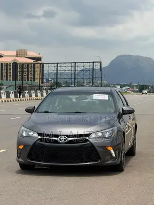 Toyota Camry XSE 4dr Sedan (3.5L 6cyl 6A) 2015 Gray