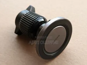 Ugreen Magnetic Car Phone Holder.