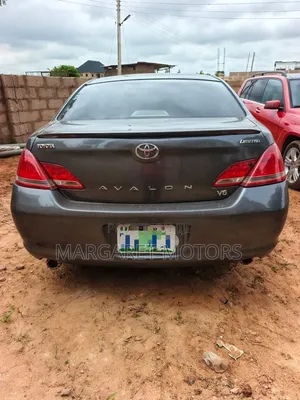 Toyota Avalon 2014