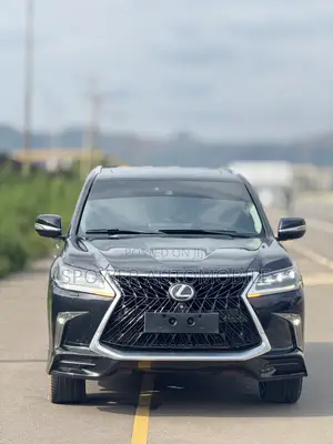 Lexus LX 2018 Black