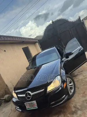 Mercedes-Benz C300 Sport 4Matic Sedan AWD (3.5L 6cyl 7A) 2013 Black