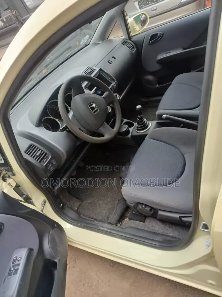 Honda Jazz 2004 Yellow