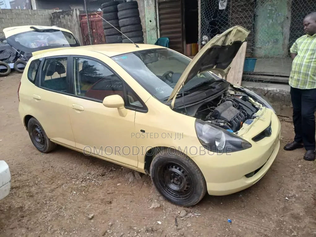 Honda Jazz 2004 Yellow