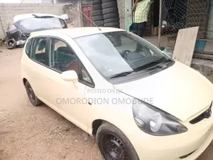Honda Jazz 2004 Yellow