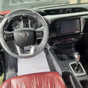 Toyota Hilux 2023 Black