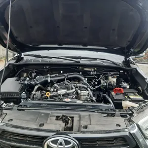 Toyota Hilux 2023 Black