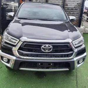 Toyota Hilux 2023 Black