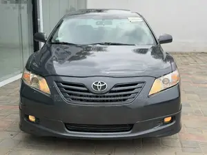 Toyota Camry LE 4dr Sedan (2.4L 4cyl 5A) 2008 Gray
