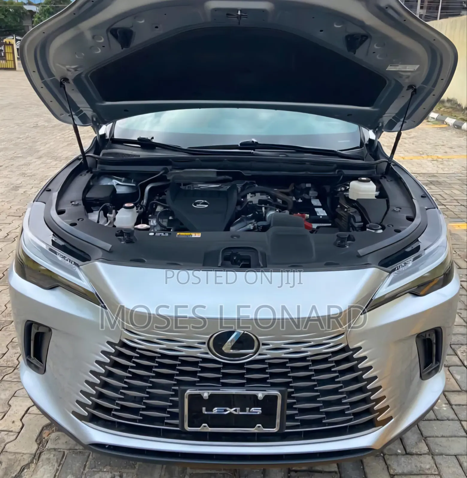 Lexus RX 2025 Silver