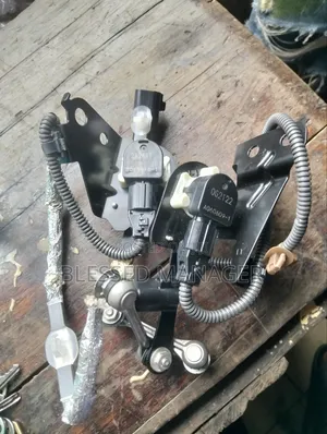 Lifting Sensor for Lx570 Back