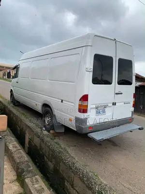 Mercedes-Benz Sprinter 2006 White