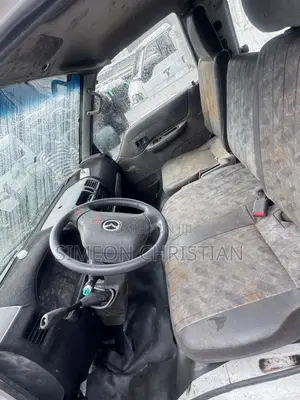 Mazda Bongo 2005 White
