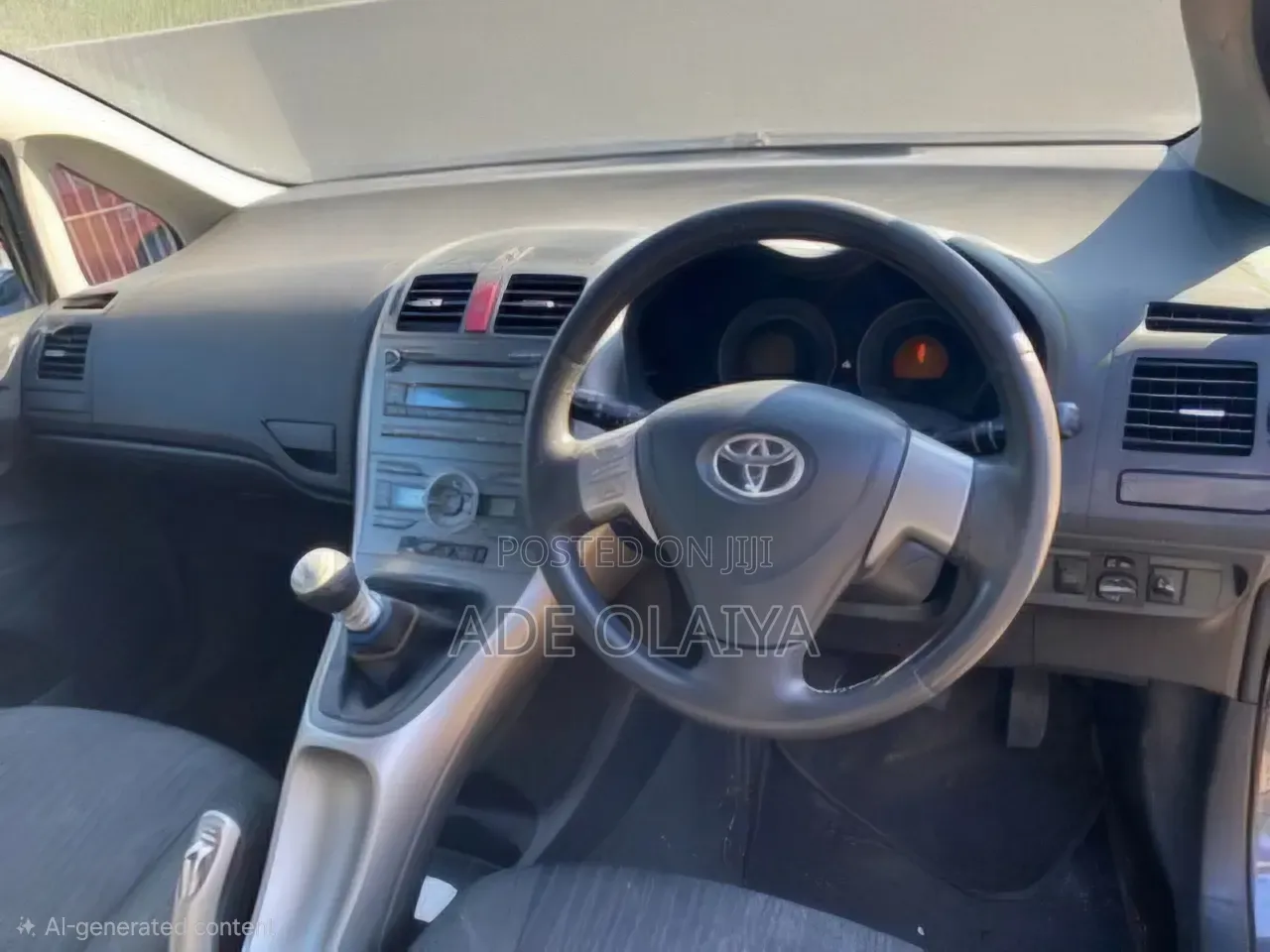 Toyota Auris 2012 Gray