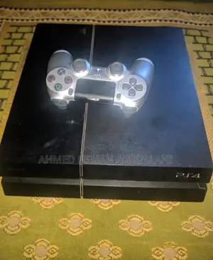 PlayStation 4 Fat Hacked