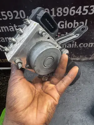 Toyota Corolla 2014 ABS Actuator Control Module